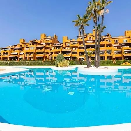 37 Granados Del Mar * Εστεπόνα