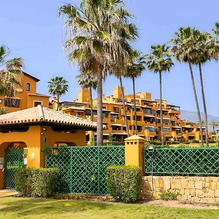 37 Granados Del Mar * Εστεπόνα